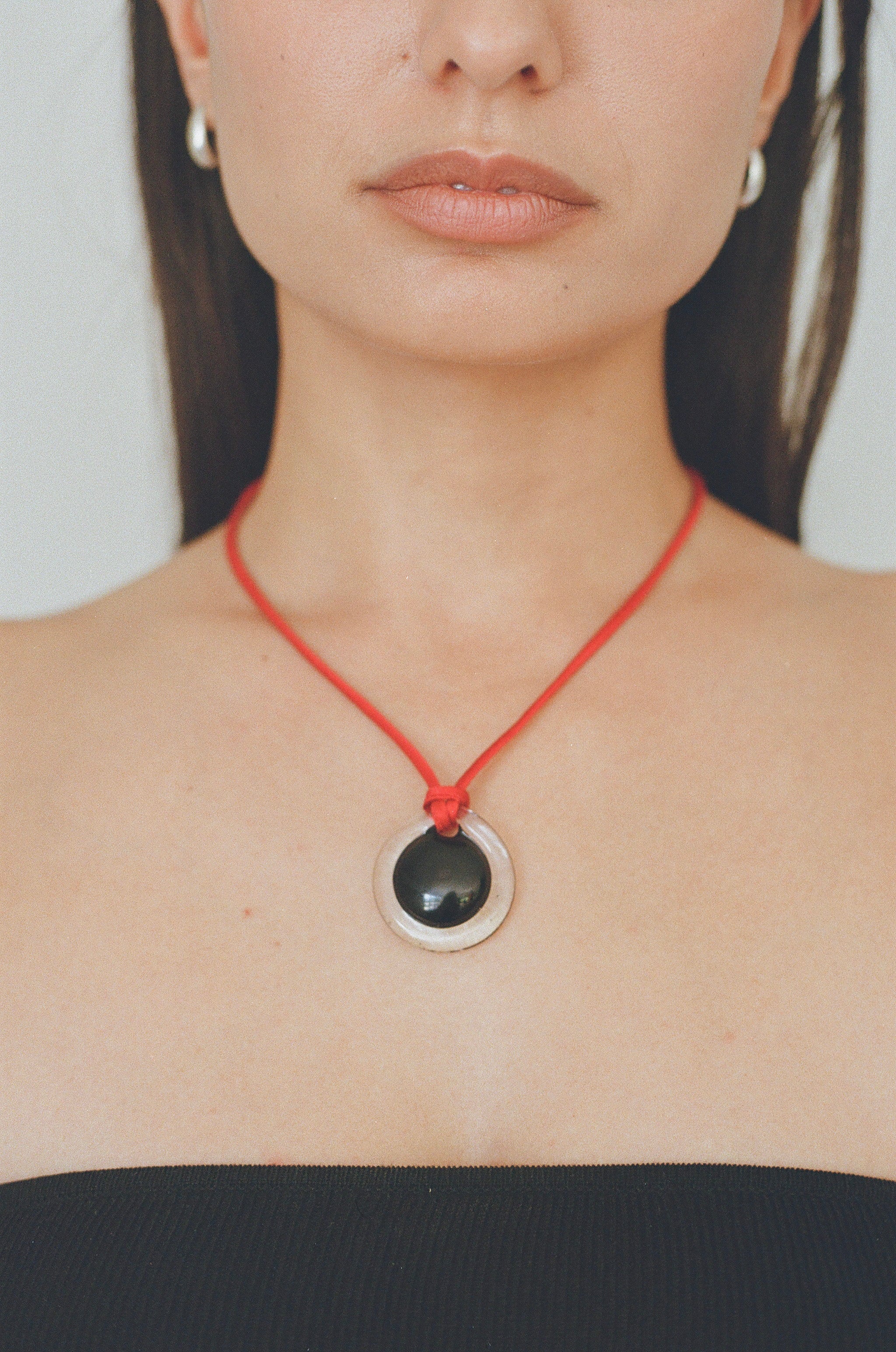 VISAGE in Rosso